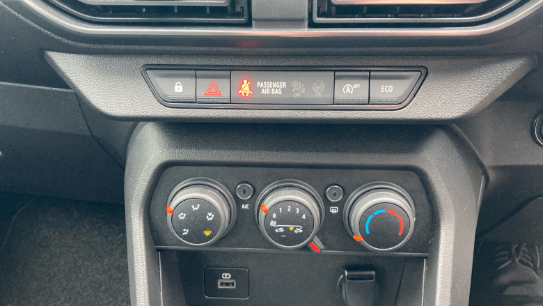 Dacia Sandero 1.0 TCe Comfort 5dr Bi Fuel Hatchback